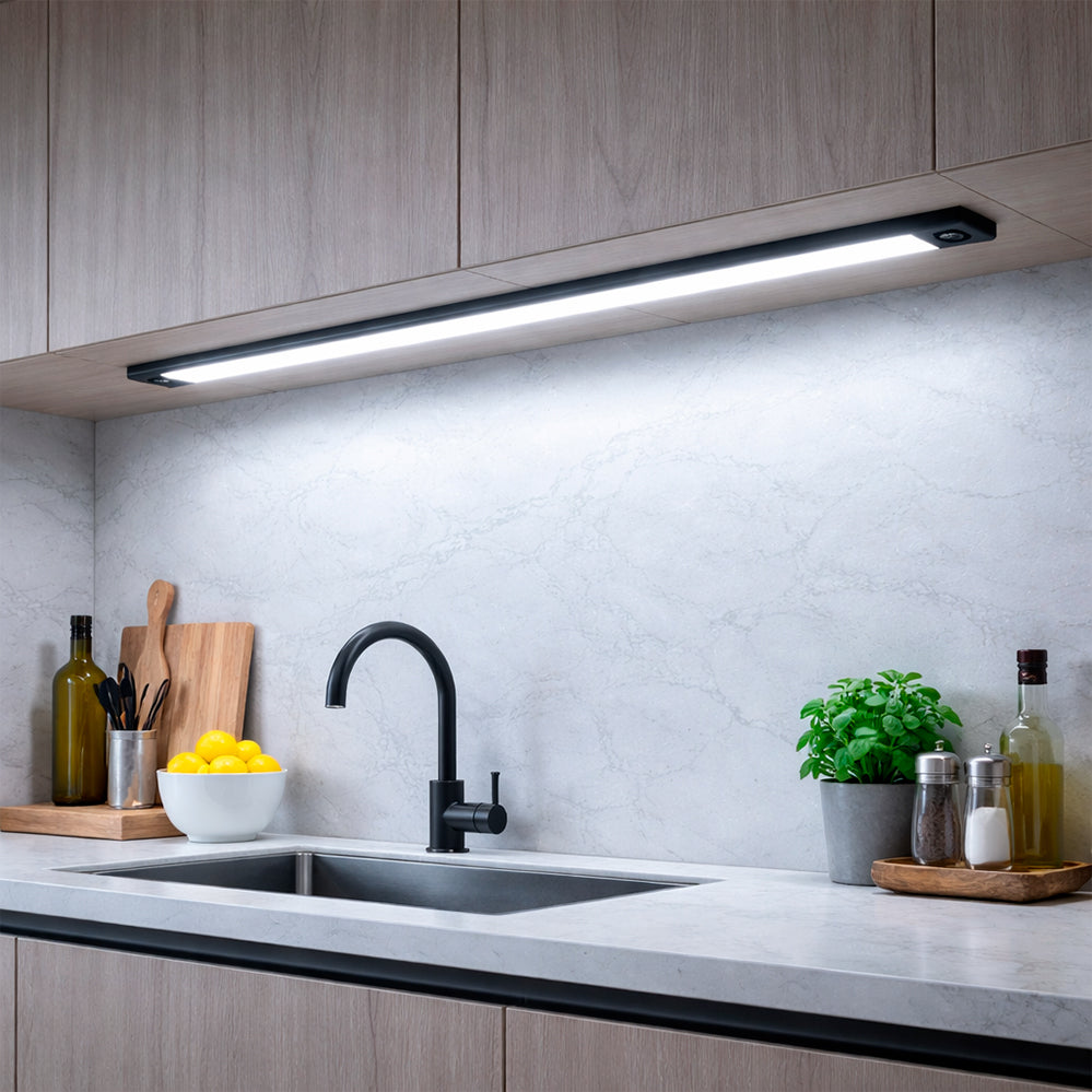 LAMPARA LINEAL NEGRA  PREMIUM LUZ FRIA
